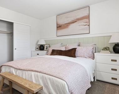 913 Cadence View Way - Photo Thumbnail 27