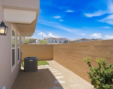 913 Cadence View Way - Photo Thumbnail 38