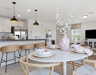 913 Cadence View Way - Photo Thumbnail 15
