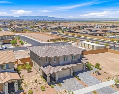 913 Cadence View Way - Photo Thumbnail 1