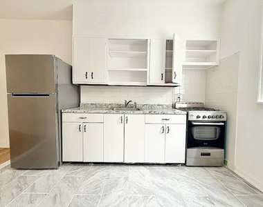 1172 St Marks Avenue - Photo Thumbnail 4