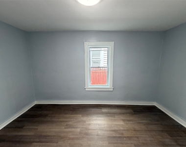 6 Evans Street - Photo Thumbnail 7