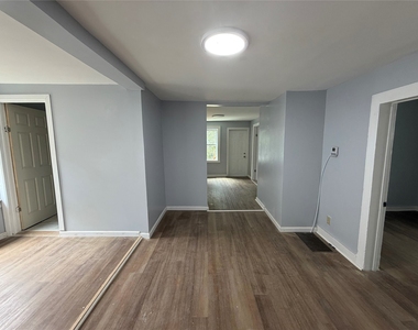 6 Evans Street - Photo Thumbnail 3