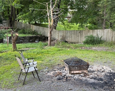 31 Cedar Street - Photo Thumbnail 7
