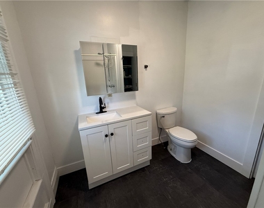 31 Cedar Street - Photo Thumbnail 6