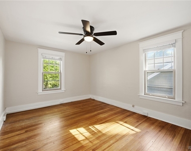 259 California Drive - Photo Thumbnail 15
