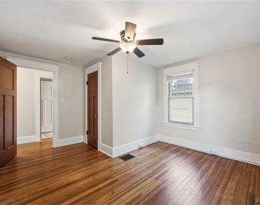 259 California Drive - Photo Thumbnail 21