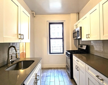 106 Fort Washington Avenue - Photo Thumbnail 4