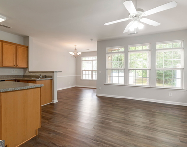 1000 Pierce Brennen Drive - Photo Thumbnail 8