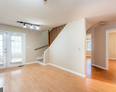 664 Bellemeade Avenue Nw - Photo Thumbnail 3