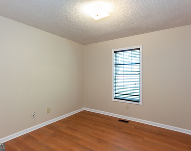 664 Bellemeade Avenue Nw - Photo Thumbnail 8