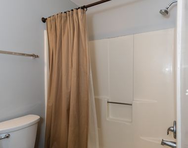 664 Bellemeade Avenue Nw - Photo Thumbnail 5