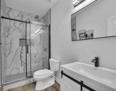 902 Whistler Lane - Photo Thumbnail 12