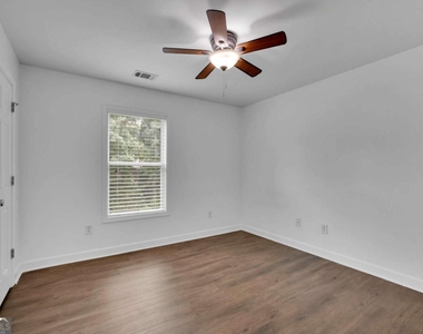 902 Whistler Lane - Photo Thumbnail 25