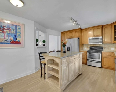902 Whistler Lane - Photo Thumbnail 15