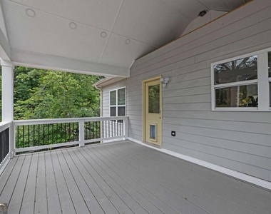 902 Whistler Lane - Photo Thumbnail 28