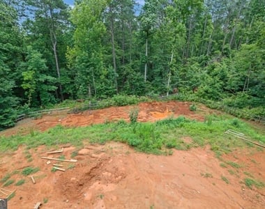 902 Whistler Lane - Photo Thumbnail 27