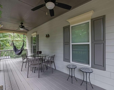902 Whistler Lane - Photo Thumbnail 2
