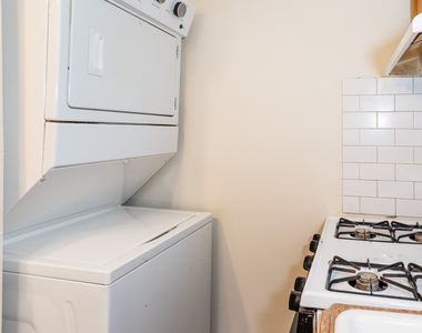 1318 Elizabeth Lane - Photo Thumbnail 6