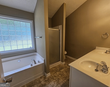 22 Horizon Hill - Photo Thumbnail 15