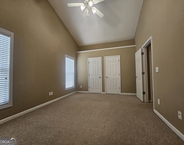 22 Horizon Hill - Photo Thumbnail 14
