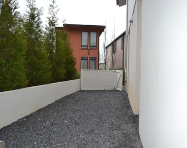 370 2nd Street - Photo Thumbnail 18