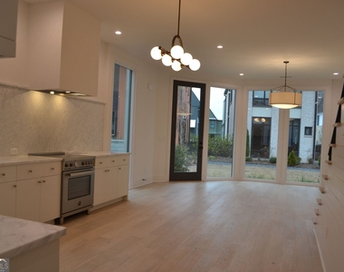 370 2nd Street - Photo Thumbnail 1