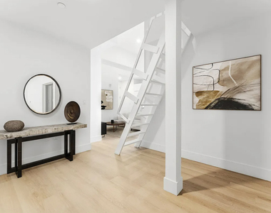 55 Broad Street - Photo Thumbnail 1