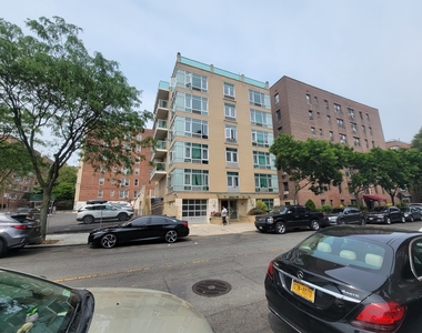 531 West 235th Street - Photo Thumbnail 16