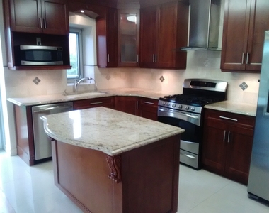 531 West 235th Street - Photo Thumbnail 5
