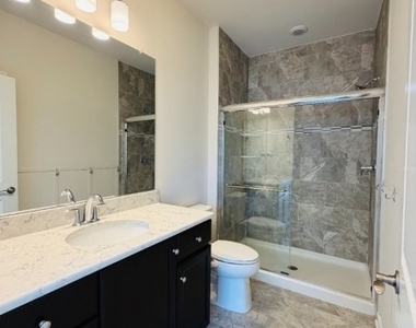 907 Greenland Sq - Photo Thumbnail 19