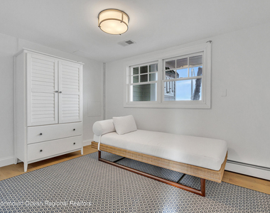 706 Morven Terrace - Photo Thumbnail 51
