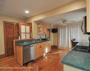 329 Washington Avenue - Photo Thumbnail 10