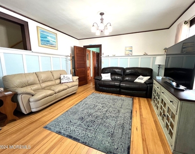 329 Washington Avenue - Photo Thumbnail 4