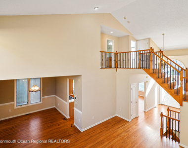 194 Pelican Court - Photo Thumbnail 7