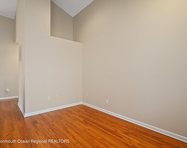 194 Pelican Court - Photo Thumbnail 22