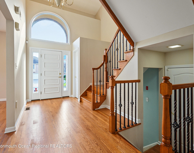 194 Pelican Court - Photo Thumbnail 3