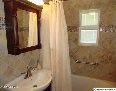 107 Wharfside Drive - Photo Thumbnail 10