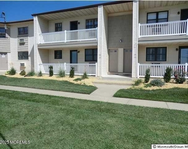 107 Wharfside Drive - Photo Thumbnail 2