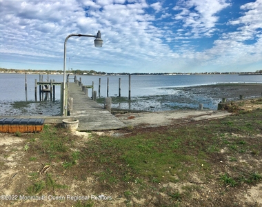 1737 Belmar Boulevard - Photo Thumbnail 14