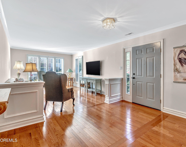 101 Tarpon Drive - Photo Thumbnail 3