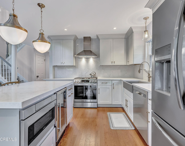 101 Tarpon Drive - Photo Thumbnail 13