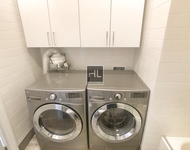 West 72 Street - Photo Thumbnail 7