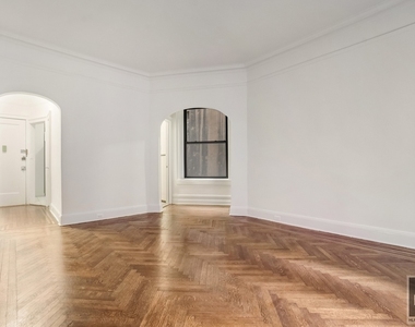 West 72 Street - Photo Thumbnail 1