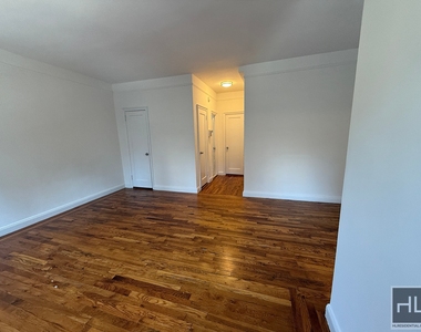 E 58th St - Photo Thumbnail 1