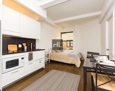 West 91st Street - Photo Thumbnail 1