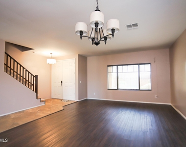 5034 W St Kateri Drive - Photo Thumbnail 7