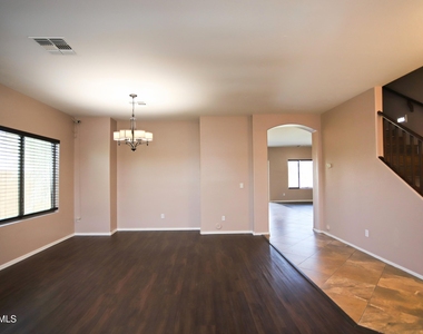 5034 W St Kateri Drive - Photo Thumbnail 8