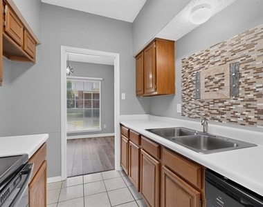 12921 Abrams Road - Photo Thumbnail 10