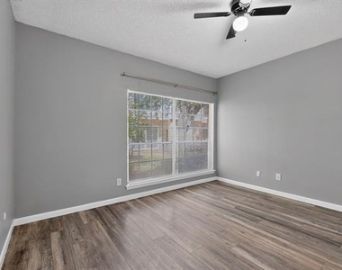 12921 Abrams Road - Photo Thumbnail 12